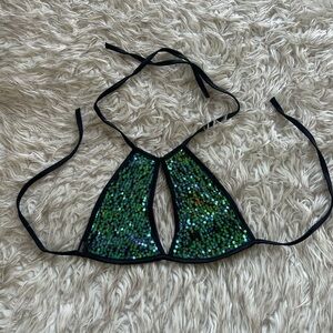 Rave halter top